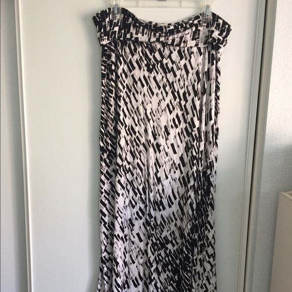 Black and White maxi skirt
