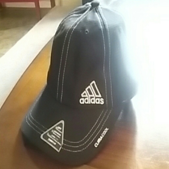 Women's Adidas split cap!