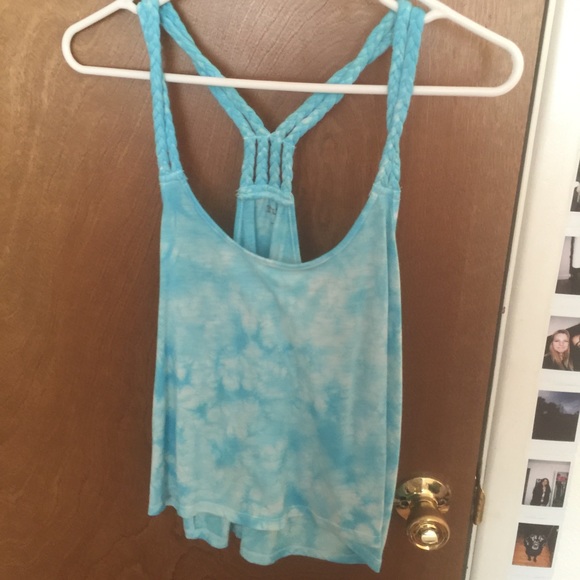 Braided strap, cropped tank top