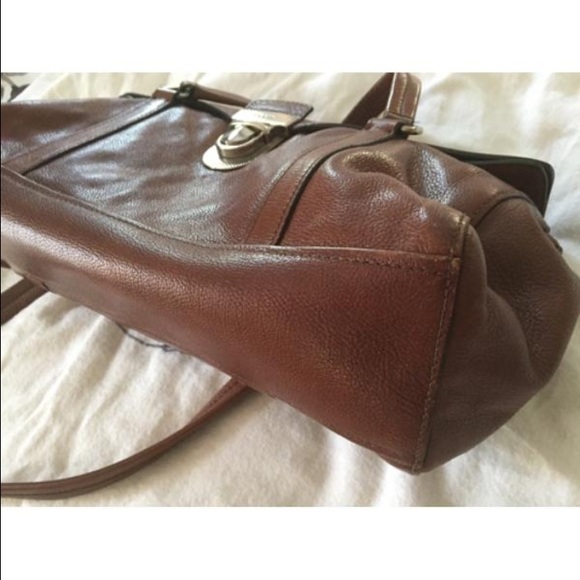 🎉Brown Prada. Pristine condition/ & dustbag - Picture 4 of 5