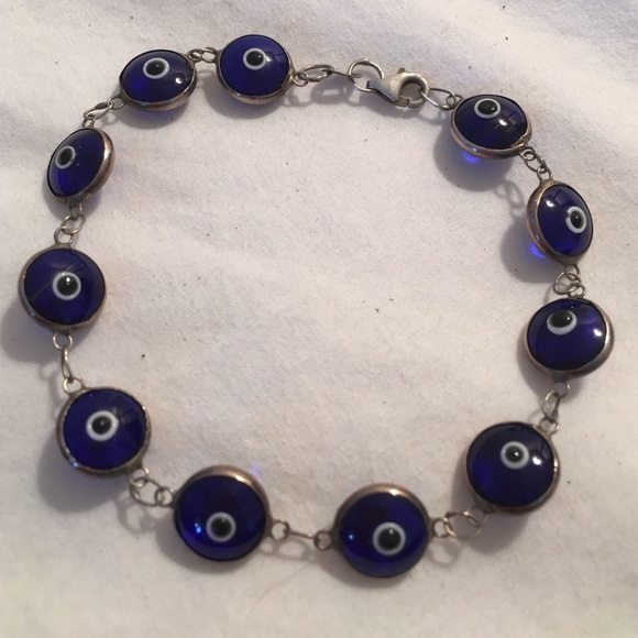 🎄SALE🎄💯 Authentic evil eye bracelet 8" approximately from ️susieqs