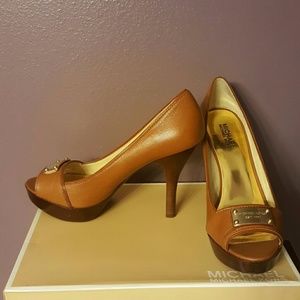 Michael Kors Platform shoe