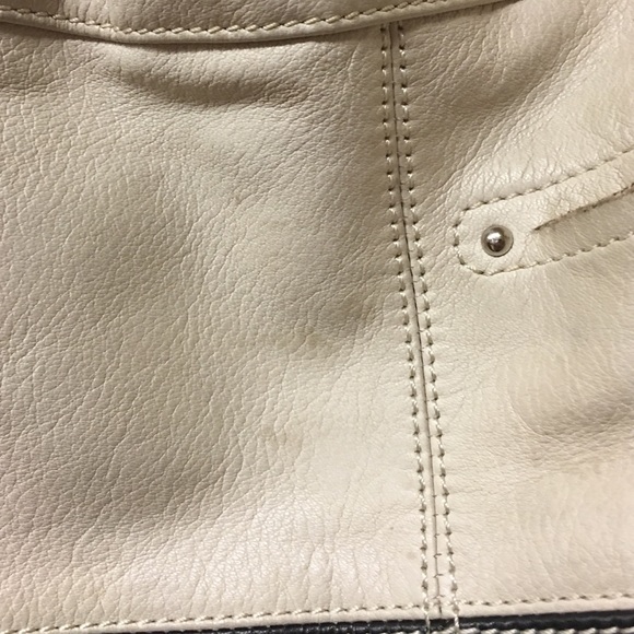 B makowsky handbag FLASHSALE!! Sold - Picture 2 of 4