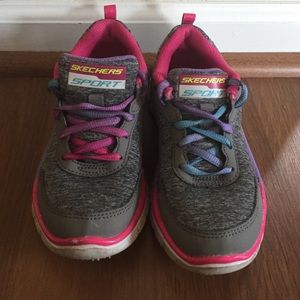 KIDS Sketchers Sneakers