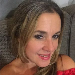 Meet your Posher, Lisieux