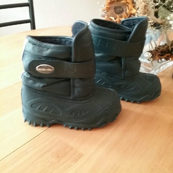 Stride Rite Cold Front II Navy Boys Boots