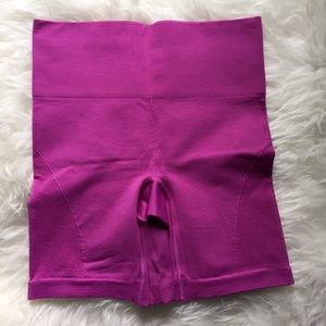 🍋 Lululemon Sculpt Shorts