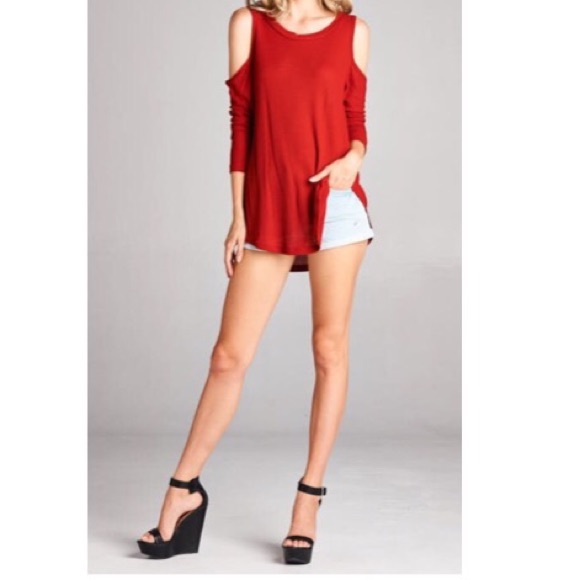 Cold shoulder tunic - Picture 2 of 4