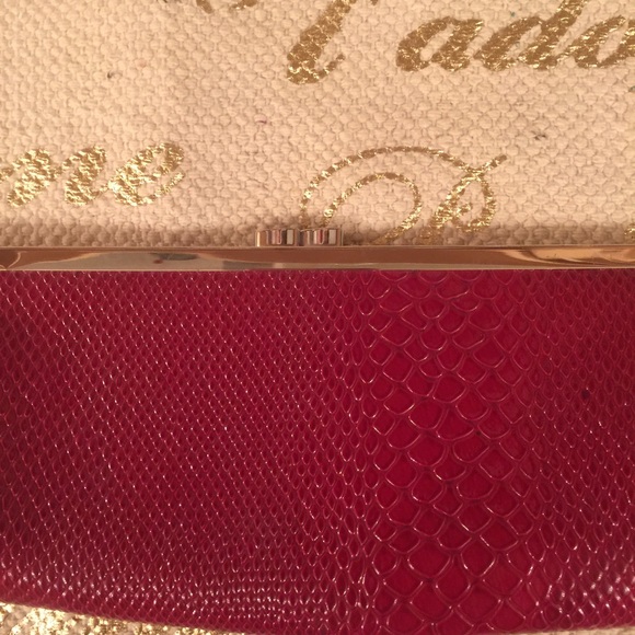 Neu Look Wristlet - Picture 2 of 2