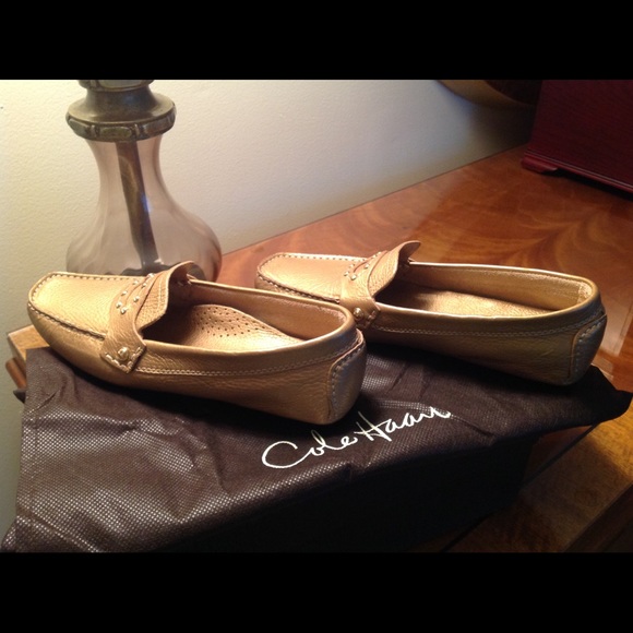 NEW Cole Haan leather flats - Picture 4 of 4