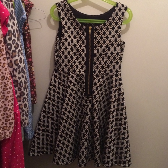 Fun dress with excellent twirling capabilities.