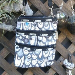 Lesportsac grey zip bird bag ??