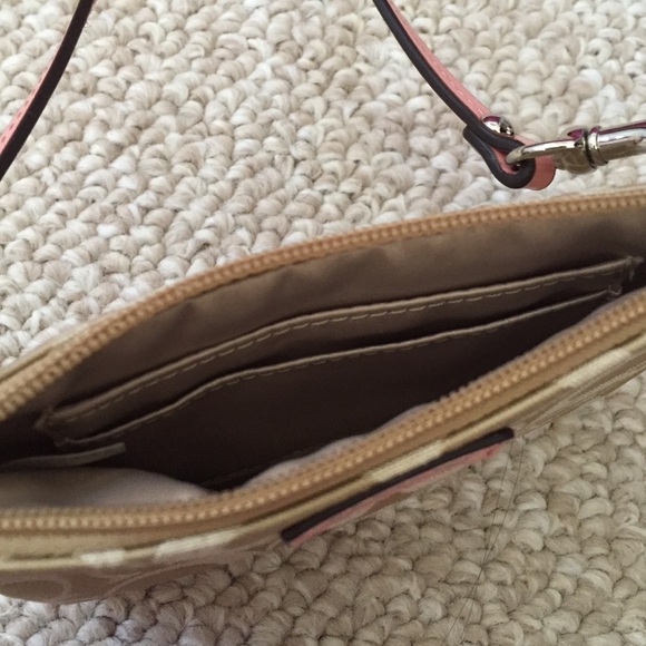 Coach wristlet - Picture 3 of 4