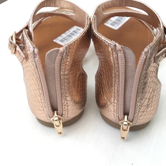 SOLD-Gladiator sandals - Picture 2 of 2