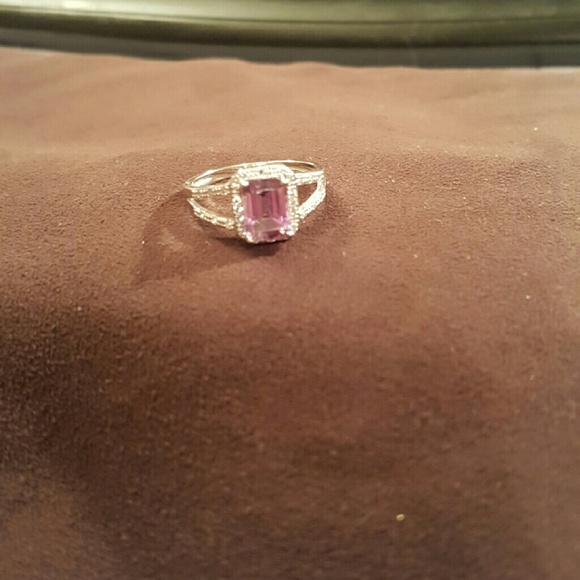 NWOT - Amethyst ring SS.925, w/Wht Go - Picture 2 of 3