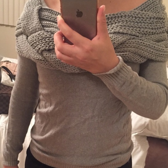 Bebe off shoulder top