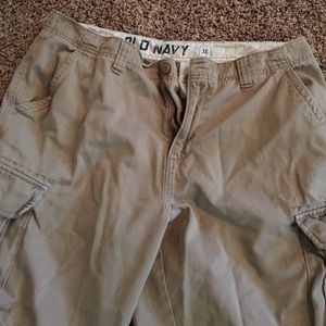 Men's khaki cargo shorts