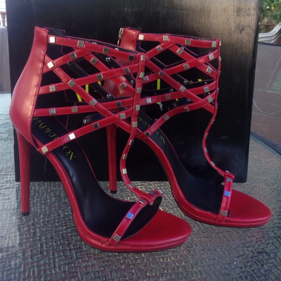 Paper fox Red heels with silver studs - Picture 1 of 4