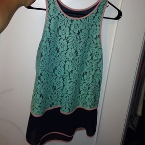 Tiered lace/chiffon French Connection top!