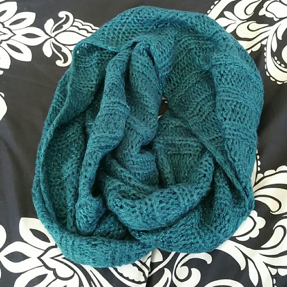 Teal crochet infinity scarf
