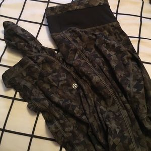 Lululemon Camo wk out pants