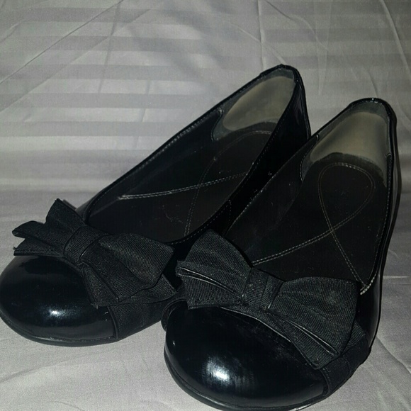 Naturalizer flats