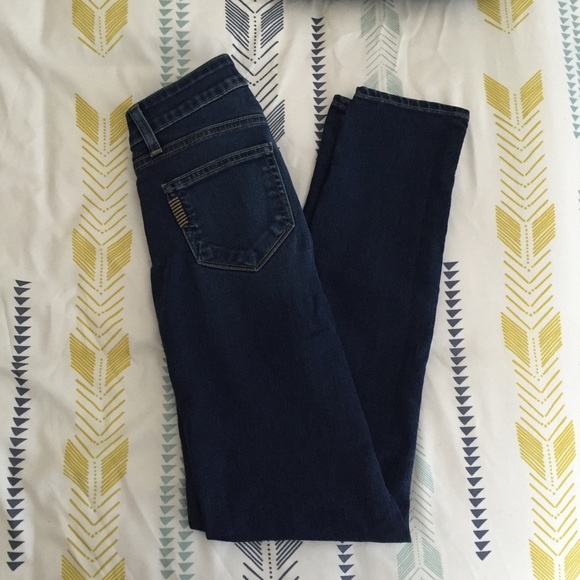paige dark wash skinnies. - Picture 3 of 3