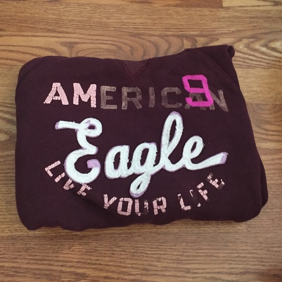 American Eagle sweatshirt