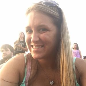 Meet your Posher, Tiffany