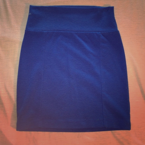 Blue miniskirt.