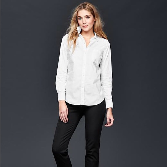 NWT • Fitted boyfriend Oxford shirt