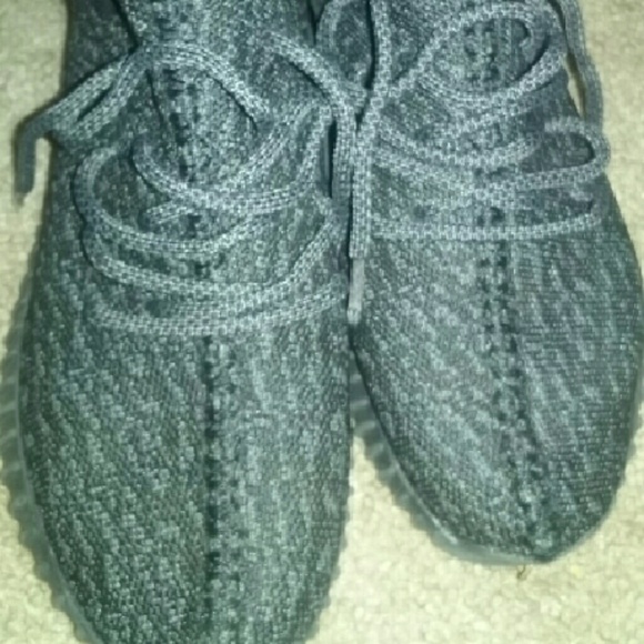 black yeezy boost 350