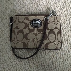 NWOT Coach wristlet