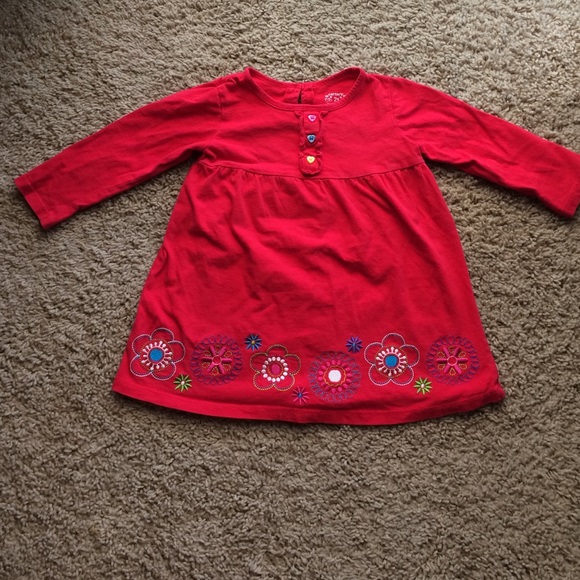 Carter's red top
