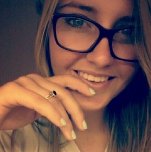 Meet your Posher, Molly