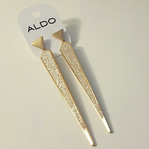 💛MARKDOWN💛 Gold Legavia Earrings