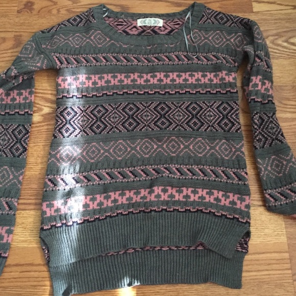 Patterened sweater