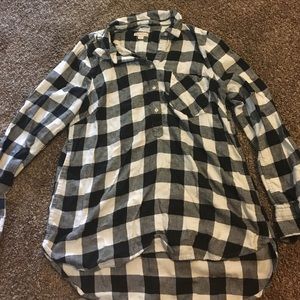 Black and white long sleeve