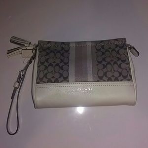 Wristlet/wallet