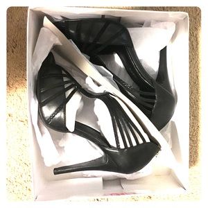 Chinese Laundry Z-Beeper 9 1/2 M