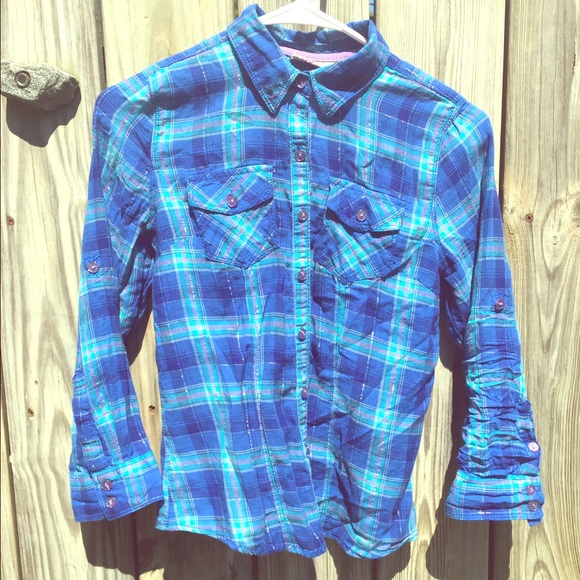 Blue plaid long sleeve shirt