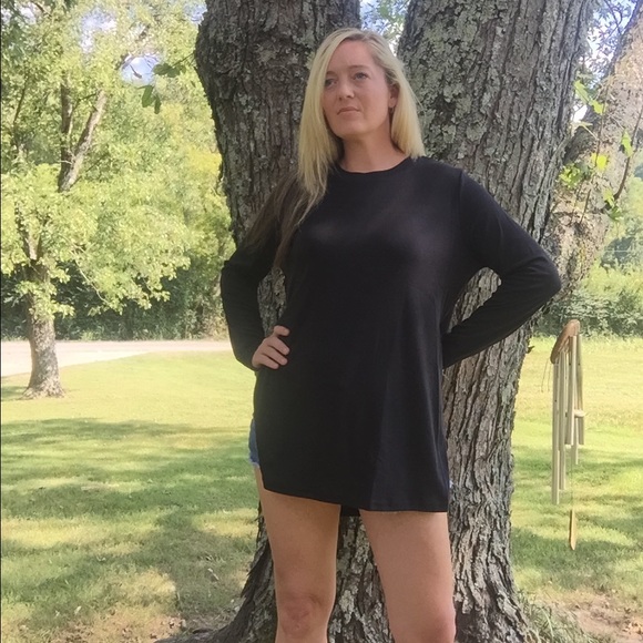 Hem Split Side Top - Picture 3 of 4