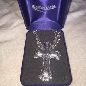 Montana Silversmiths Cross necklace
