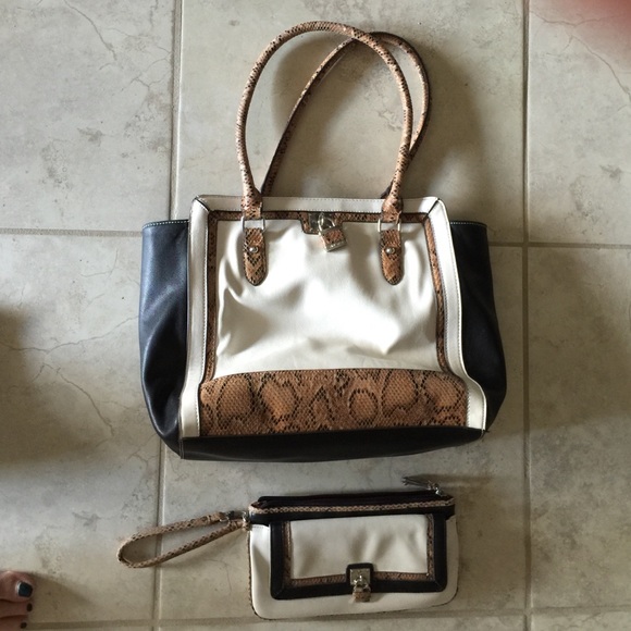 Nine West purse and wallet