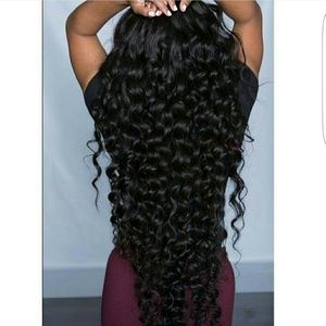 Meet your Posher, Raemia