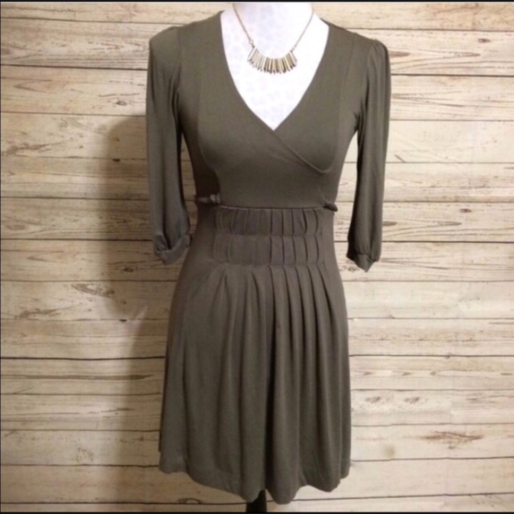 ⚡️Flash Sale Zara Collection Gray Pleated Dress - Picture 1 of 5