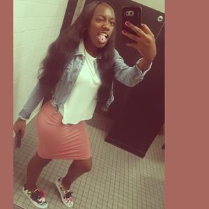 Meet your Posher, Shantia