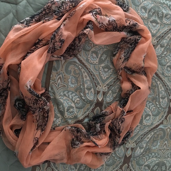 Cross Salmon Infinity Scarf