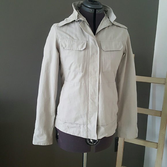 Victorinox lightweight Gray Coat
