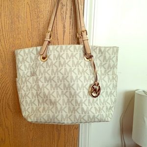 Michael Kors bag